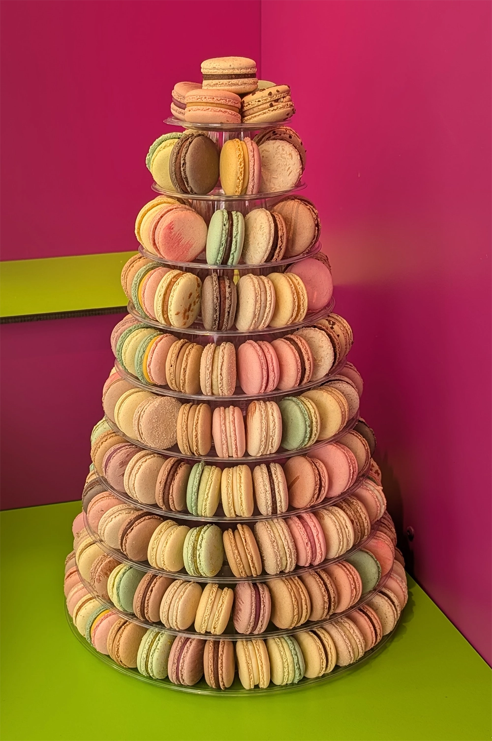 Pyramide ronde de 10 étages