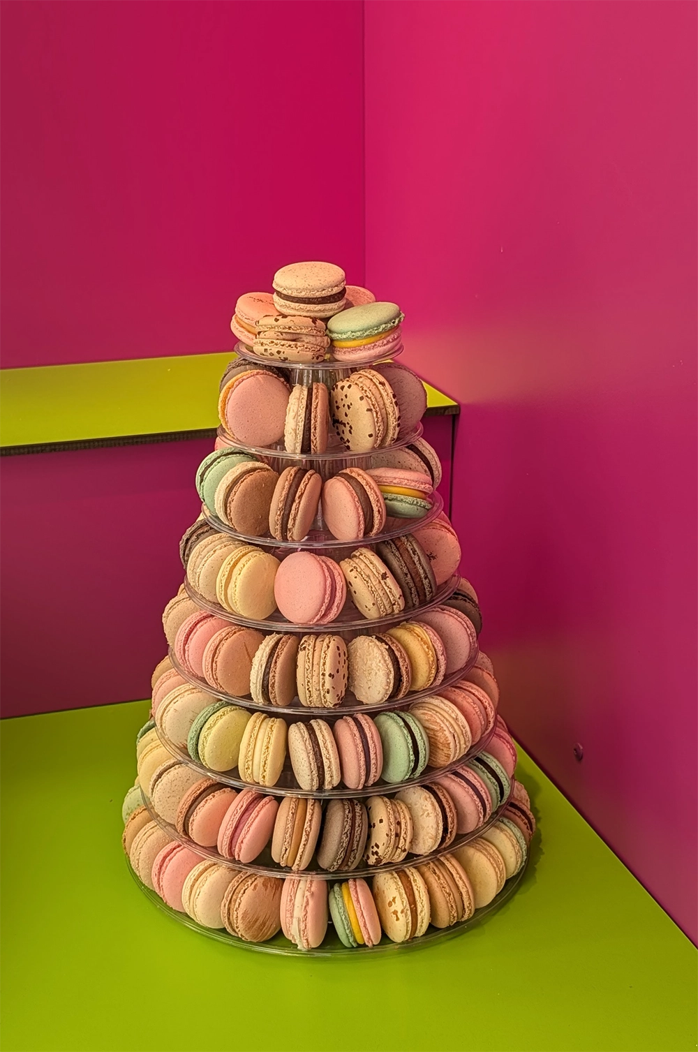 Pyramide ronde de 8 étages