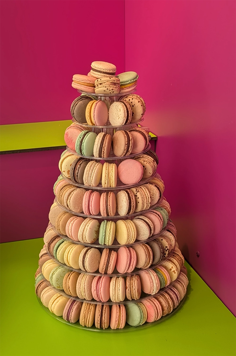 Pyramide ronde de 9 étages
